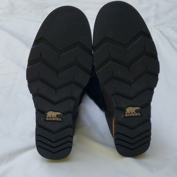 SOREL boots - Picture 7 of 8